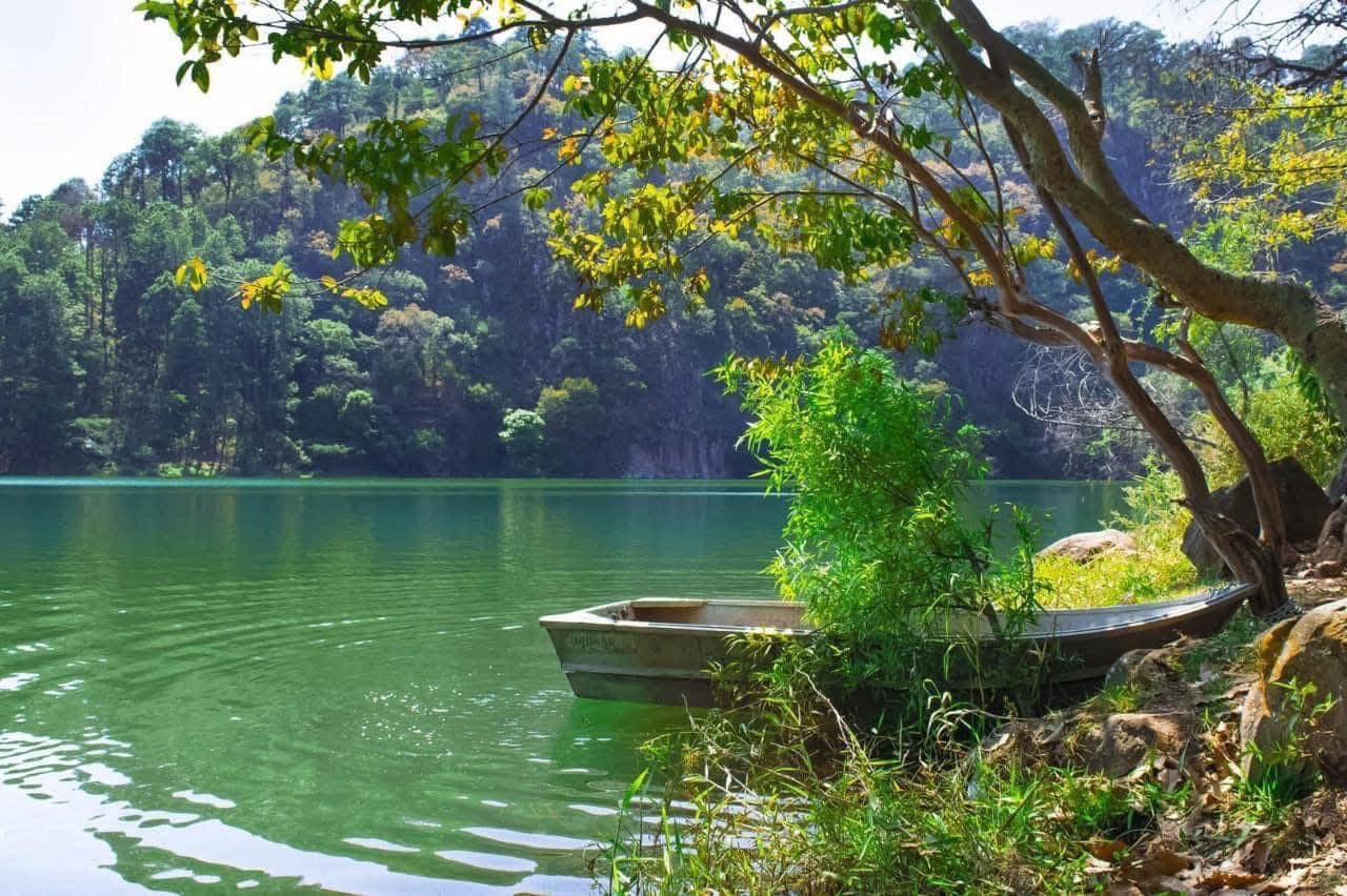 La fascinante leyenda y belleza natural de la Alberca de Tacámbaro 1 Alberca de Tacambaro
