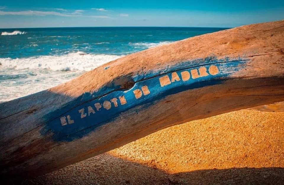 Playa Zapote Madero: Un Paraíso Virgen en la Costa de Michoacán 1 zapote